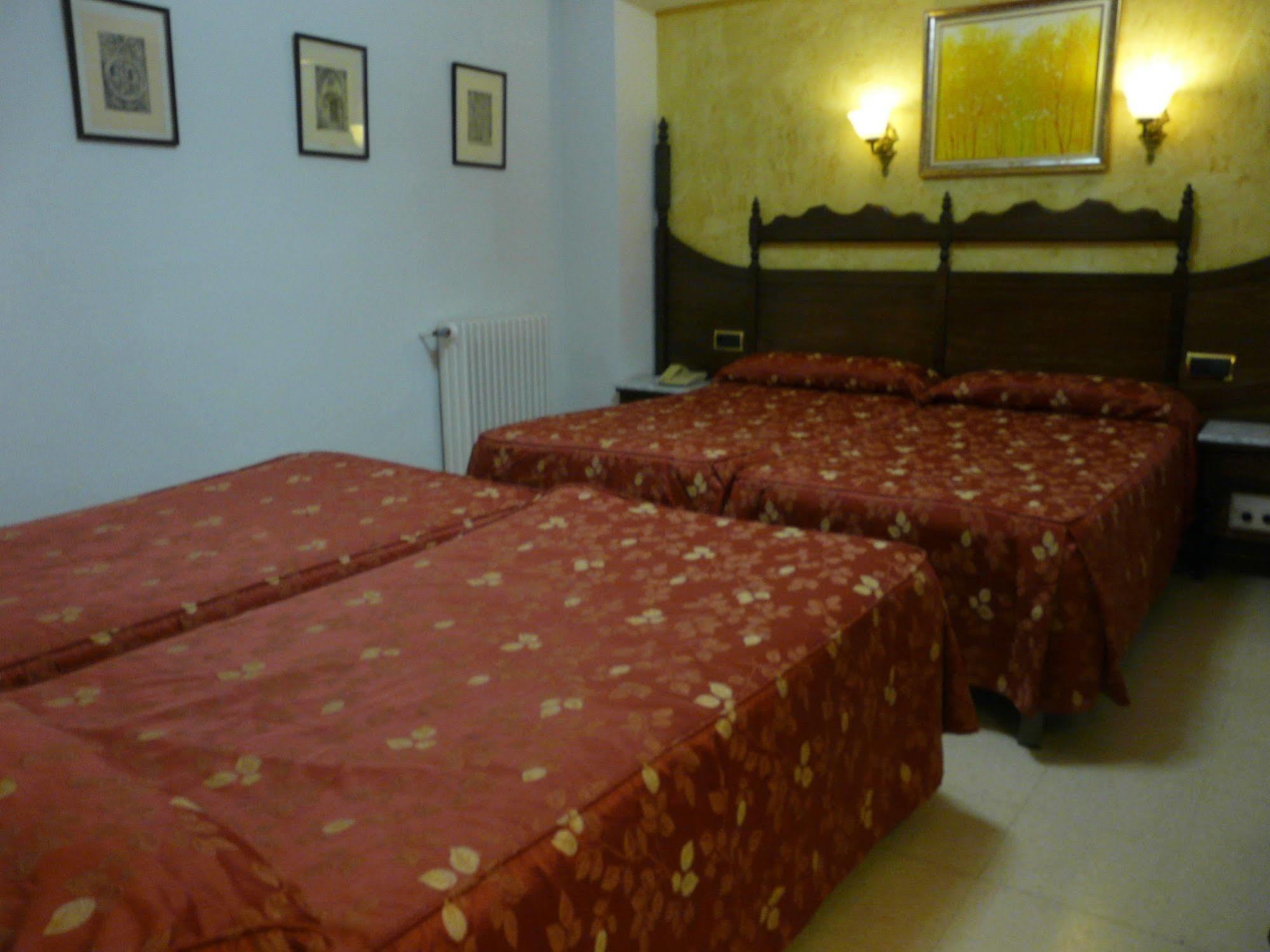 Hotel Reyes Catolicos Salamanca Eksteriør bilde